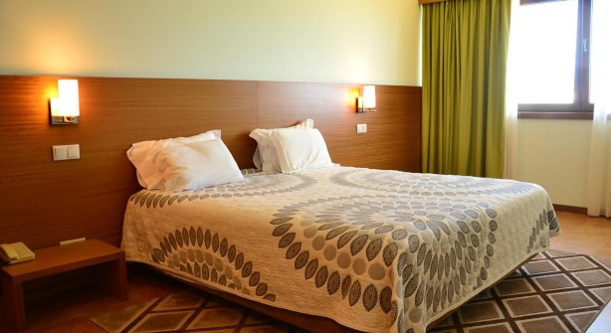 Hotel Santo Andre Повуа-ди-Варзин Экстерьер фото