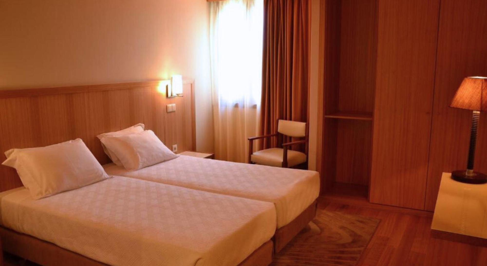 Hotel Santo Andre Повуа-ди-Варзин Экстерьер фото